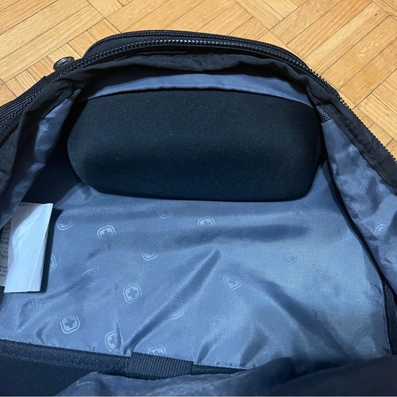 Backpack - Picture 2 of 4